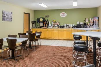 Super 8 By Wyndham Sioux Falls/41st Street